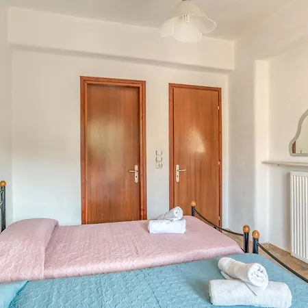 Cycladic Two Bedrooms House With Shared Pool