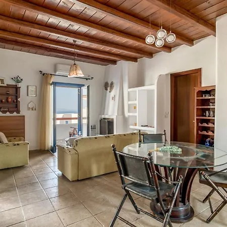 Cycladic Two Bedrooms House With Shared Pool شقة *