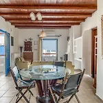 Cycladic Two Bedrooms House With Shared Pool Lägenhet