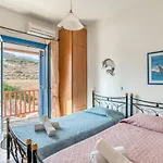 Cycladic Two Bedrooms House With Shared Pool